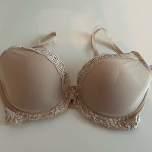 NWT Natori Feathers Bra. Size 34DD